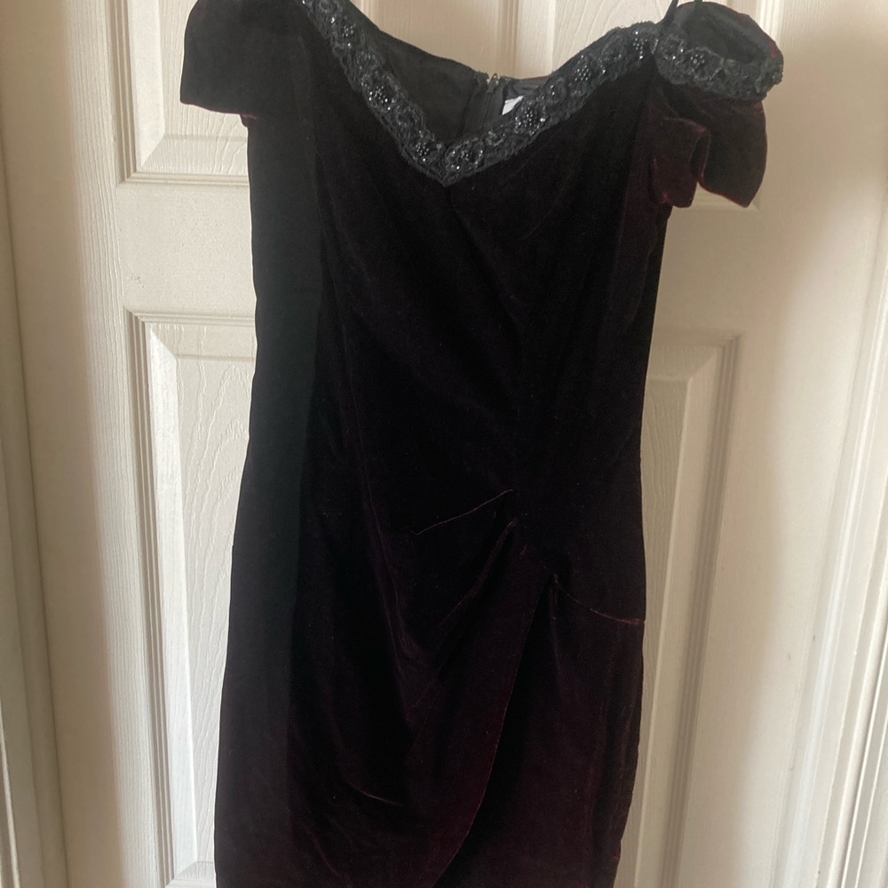 Niki Livas Original  formal dress vintage year about 1990 size 4